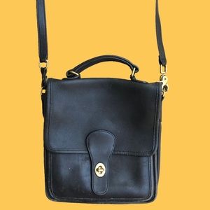 Vintage coach leather crossbody bag